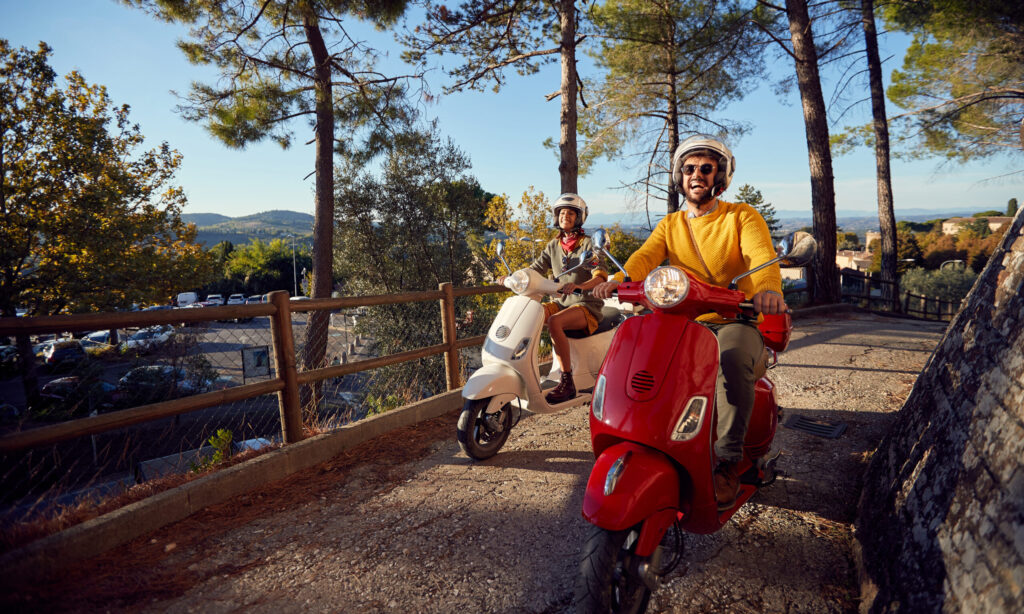 Vespa Tour in Italy, organized even for more than hundred persons