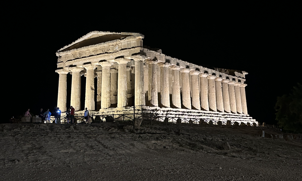 Valle Dei Templi Agrigento by night with lights.