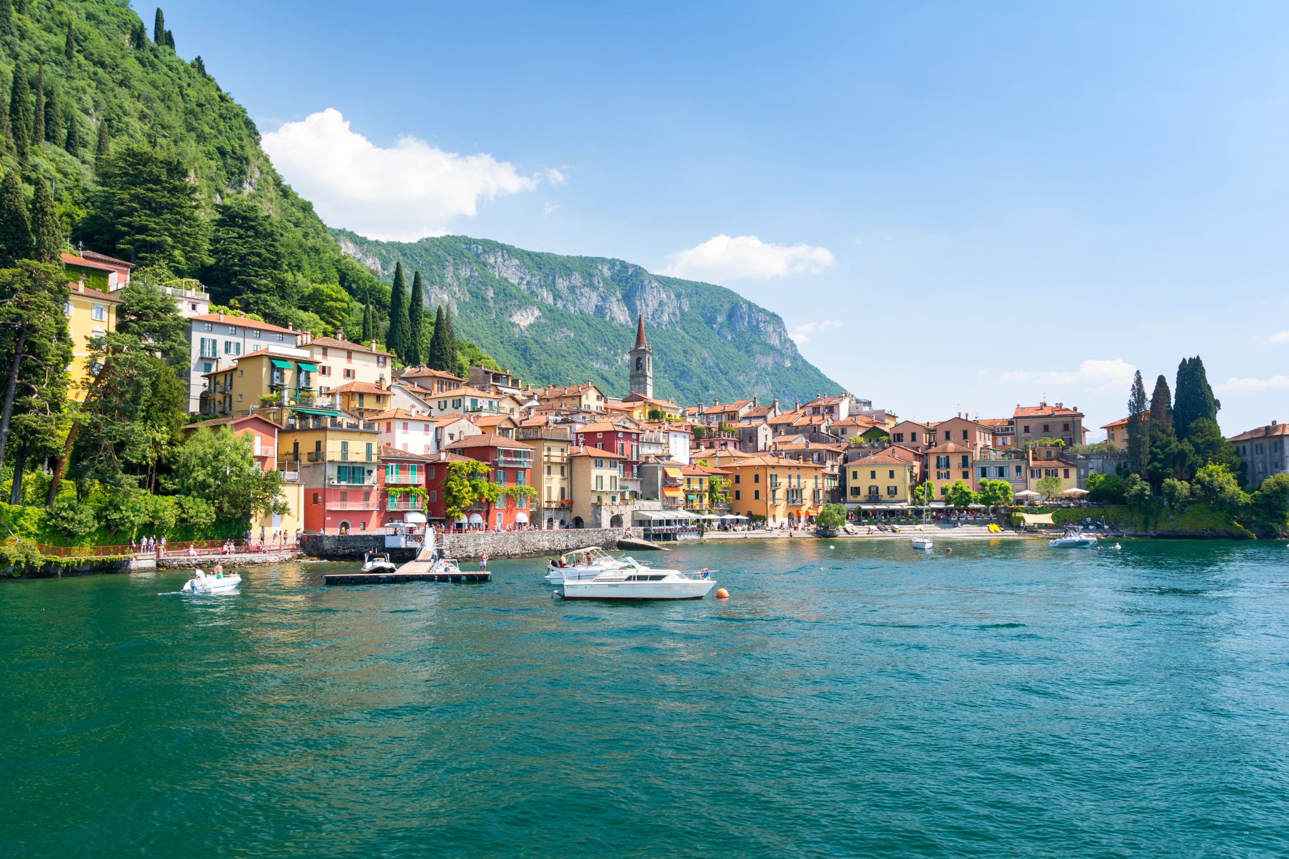 Read more about the article The Most Beautiful Lakes in Italy – Famous & Hidden Gems
