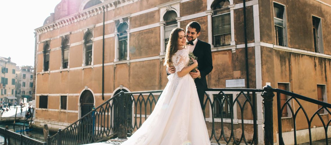 Bride and Groom in wedding day in Venice.